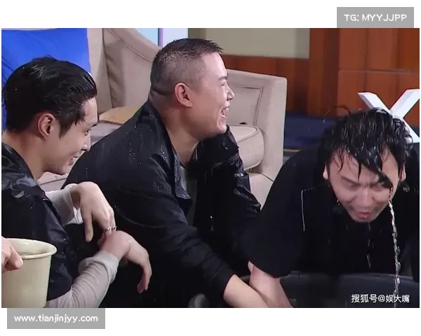 小卢卡斯与巴黎替补席之谜 揭开其背后隐藏的竞争与挑战 小卢卡斯与巴黎替补席之谜 揭开其背后隐藏的竞争与挑战