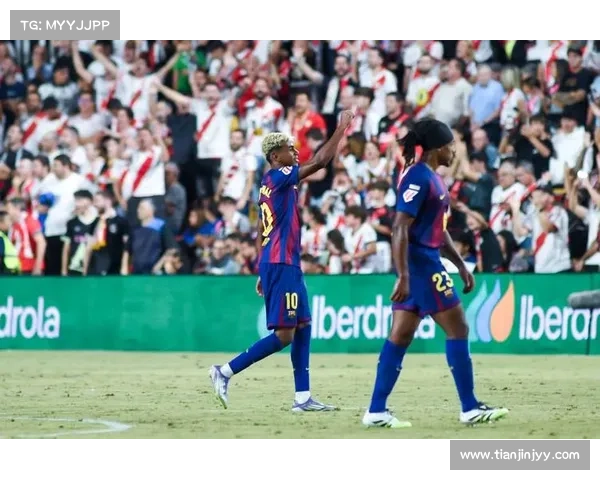 巴塞罗那球队11大经典进球瞬间回顾 见证足球传奇时刻